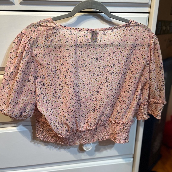 Summer Top - Picture 2 of 2